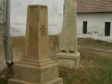A Balogh család restaurált sírköve a templomudvaron